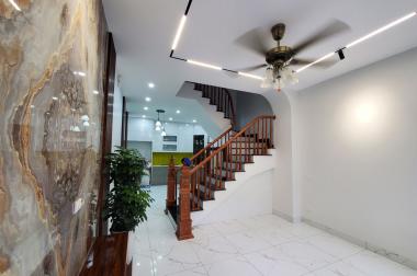 Cơ Hội Hiếm Có: Nhà 2 Mặt Ngõ, OTO Đỗ Cửa Lê Trọng Tấn 44m2, 7 Tỷ