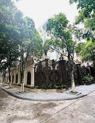 Chính chủ bán nhà biêt thự, liền kề ngõ 40 Xuân La, quận Tây Hồ dt 328m2 lô góc giá 59,6tỷ
