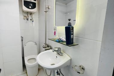 NHÀ ĐẸP- TRUNG TÂM CẦU GIẤY- 10 MÉT Ô TÔ TRÁNH- NHÀ MỚI XÂY.