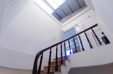 Bán nhà mặt phố Đặng Tiến Đông 54m², 4 tầng, MT 8m, giá 18.5 tỷ Đống Đa. MUA Liên hệ : O94lO7l689