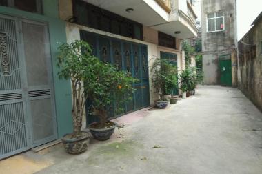 BÁN NHÀ LÔ GÓC, Ô TÔ TRÁNH, NGUYỄN TRÃI 70M, 5T, MT 5M, Ở KẾT HỢP LÀM VP ĐỈNH, 14 TỶ. 0937651883.