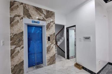 Bán gấp toà văn phòng 100m2 x 6 tầng Mặt phố Trích Sài, view Hồ Tây - Vị trí đắc địa - Giá đẹp