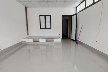 Bán gấp nhà Mặt phố Hồ Tùng Mậu - DT 70m2 x5T, chỉ hơn 200Tr/m2 - Kinh doanh 2 mặt trước sau