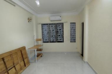 Bán nhà 5T tại Cầu Am-Vạn Phúc-Hà Đông. Ba bước chân ra phố ẩm thực, giá 4,45 tỷ. Lh 0984672007