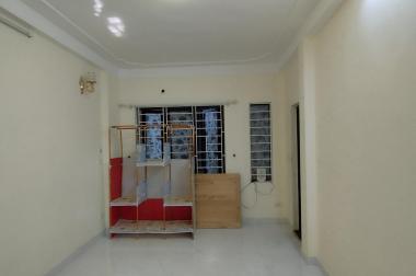 Bán nhà 5T tại Cầu Am-Vạn Phúc-Hà Đông. Ba bước chân ra phố ẩm thực, giá 4,45 tỷ. Lh 0984672007