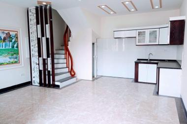 Bán ngay nhà 3.5tầng giá chỉ hơn 2tỷ xíu tại Quang Trung - Hà Đông.