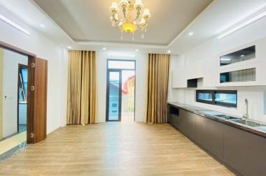 BÁN NHÀ ĐỐNG ĐA, MẶT PHỐ PHỐ TÔN ĐỨC THẮNG 46M, 2T, MT 8M, VỈA HÈ ĐÁ BÓNG, KINH DOANH ĐỈNH, 17 TỶ.