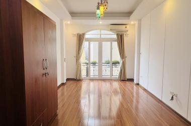 Chính chủ bán nhà ngõ 444 Thuỵ Khuê - Ngõ to  trải nhựa - 5 tầng 3 ngủ ở ngay - 3 thoáng - Giá
