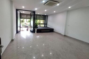 Cần Bán nhà căn góc tại Cầu Giấy, Giá 17,9 tỷ Đang cho thuê