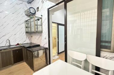 HIẾM!Bán căn hộ tập thể ĐH Sư Phạm phố Trần Quốc Hoàn, Cầu Giấy, 70m2, 2 ngủ, giá 2,15 tỷ