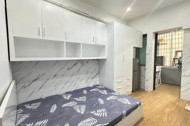 HIẾM!Bán căn hộ tập thể ĐH Sư Phạm phố Trần Quốc Hoàn, Cầu Giấy, 70m2, 2 ngủ, giá 2,15 tỷ