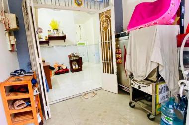 Cần bán gấp giảm 300 còn 3.2 tỏi, nhà sát HXH Lê Văn Quới, 2 tầng ở ngay
