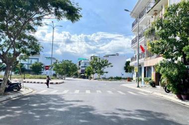 Bán nhanh lô góc đường số 13 khu đô thị Hà Quang 2, Nha trang, đối diện trung tâm thương mại 
giá