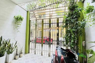Bán Nhà Phố Hoàng Cầu Quận Đống Đa. 50m Xây 5 Tầng Mặt Tiền 4.1m Nhỉnh 14 Tỷ. Cam Kết Ảnh Thật Mô
