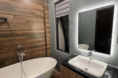 Bán Gấp Nhà Đẹp, Bồ Đề, Hồng Tiến, 61m2, 6 Tầng, Gara, Ô Tô, Thang Máy, Kinh Doanh
