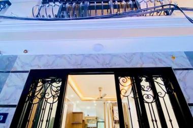 NHÀ MỚI ĐẸP PHỐ NGUYỄN TRÃI CẠNH ROYAL CITY NGÃ TƯ SỞ  5 TẦNG DT:30M2 SỔ ĐỎ T2:35M2 3 PHÒNG NGỦ