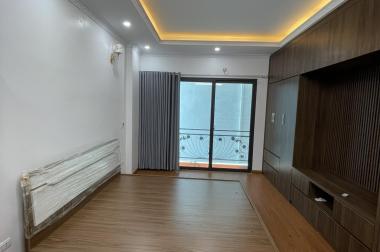 Chính chủ bán nhà 35m2 x 5 tầng Ngõ 191 Phạm Văn Đồng - 2 mặt thoáng - Đã đầu tư full nội thất