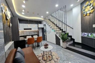 Nhà mới 3 tầng ngay Công viên Văn hóa Gò Vấp, SHR, hoàn công đủ