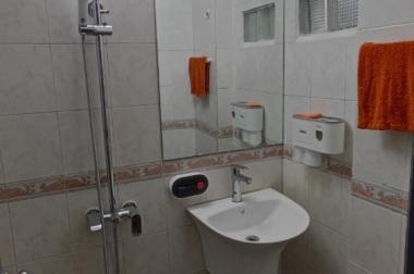 Bán gấp nhà đường Lê Duẩn lô góc 10m ôtô Full nội thất 45m 4 tầng 6m chỉ 6,3 tỷ LHCC.
