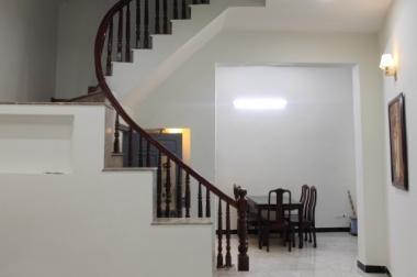 Bán gấp nhà đường Lê Duẩn lô góc 10m ôtô Full nội thất 45m 4 tầng 6m chỉ 6,3 tỷ LHCC.