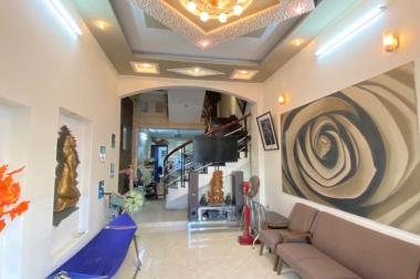 Giảm sâu 3 tỷ! Bán nhà 3 tầng mặt tiền Núi Thành cạnh Tiểu La. Dòng tiền 350 tr/n. Giá nhỉnh 9 tỷ