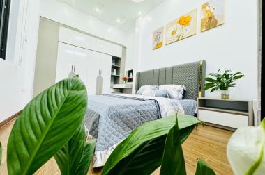 SIÊU ĐẸP – BÁN NHÀ NGÃ TƯ SỞ- TRUNG TÂM QUẬN THANH XUÂN - CÁCH ĐƯỜNG Ô TÔ TRÁNH 5M - MẶT TIỀN SIÊU RỘNG - NỘI THẤT XỊN SÒ NHƯ KHÁCH SẠN 5* 
