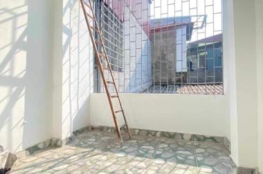 Bán Nhà Ngõ 158 Ngọc Hà DT 30m2 x 4T trước sau đều thoáng Giá 3,95 tỷ