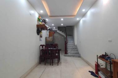 TIN NÓNG O9 2628 5559  Bán nhà Nguyễn Trãi 32m², 5 tầng, MT 3.3m, giá 5.2 tỷ Thanh Xuân