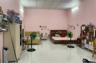 Nhà ngộp! Bán gấp nhà 155m2, ngang 4m gần KS Hoà Bình chỉ 2ty650