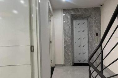 Bán Apartmen phố Chùa Láng Đống Đa 47m2x6tầng thang máy, dòng tiền 45 triệu/tháng.