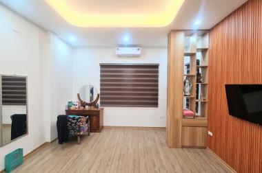 MỘT CĂN DUY NHẤT PHỐ ĐẶNG VĂN NGỮ, ĐỐNG ĐA 42M, 5T, MT 6M. LÔ GÓC, OTO ĐỖ, NHỈNH 6 TỶ. 0937651883.