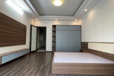Bán nhà Phúc Lợi,Long Biên 60m,5 tầng ,thang máy,oto đua hơn 7.5 tỷ