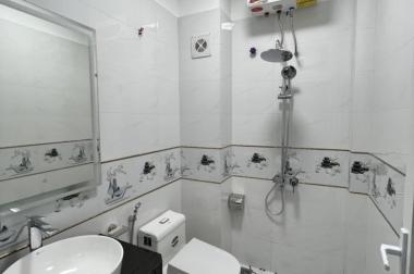 Bán nhà Phúc Lợi,Long Biên 60m,5 tầng ,thang máy,oto đua hơn 7.5 tỷ