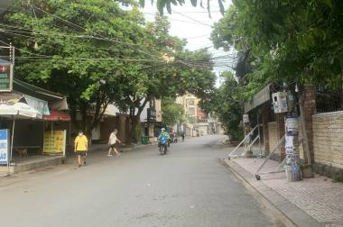 Bán khuôn đất lớn xây CHDV HXH đường XVNT,Phường 25,Bình Thạnh.DT 8x23.Gía giảm chỉ còn 25 tỷ