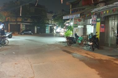 Vị trí đắc địa, kinh doanh phát triển: Nhà mặt phố 3 tầng, diện tích 70m2 tại Xóm Cầu Hữu Hòa,