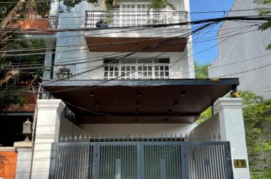Bán nhà đẹp, mặt tiền đường số, phường Phú Mỹ, Quận 7, 95m2, 4 tầng, giá chỉ 14 tỷ 5