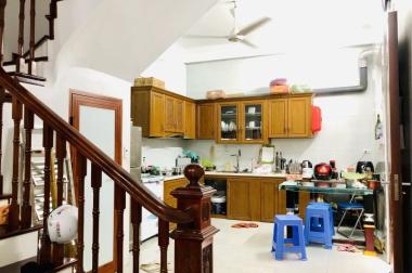 Bán nhà Vũ Xuân Thiều,Long Biên 4 tầng,87m2 lô góc,oto đua nhỉnh 6 tỷ