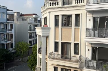Bán nhà 4 tầng mặt phố Vũ Tụ, Đông Nam Cường, TP HD, 72m2, mt 4m, 5 ngủ, đường 13.5m, KD tốt