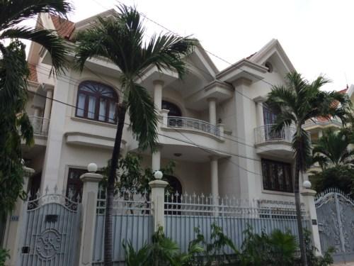 Cho thuê villa – biệt thự phường Thảo Điền quận 2, giá 45 triệu