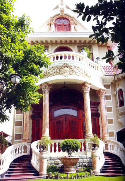 Bán villa mặt tiền Nguyễn Văn Hưởng phường Thảo Điền Quận 2