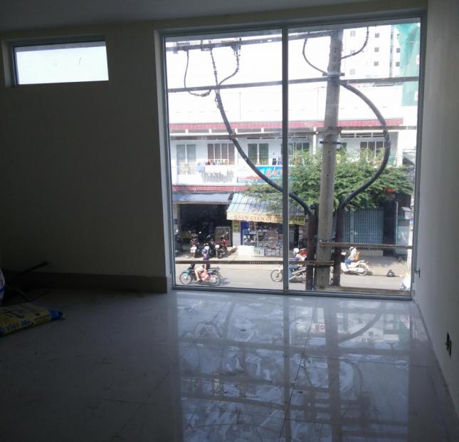 Cho thuê văn phòng mặt tiền đường Khánh Hội, Quận 4, TP.HCM