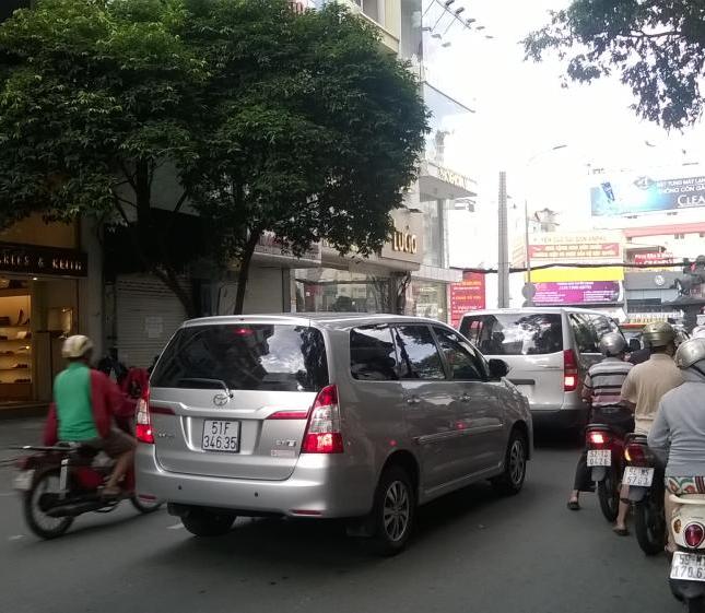 Bán gấp MT Nguyễn Trãi, P. Bến Thành Q. 1, khu vực vip giá 32 tỷ TL, LH: 0915 939 239