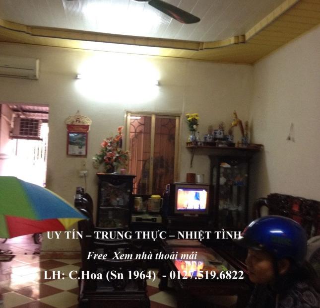 Cần bán nhà giá 550 triệu trong ngõ chợ Mĩ Xá, thành phố Nam Định, 72m2, mặt tiền 4,5m