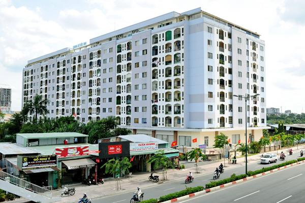 Cần bán gấp căn hộ đường Phạm Văn Đồng, 87m2, giá 2,15 tỷ, hướng Đông Nam