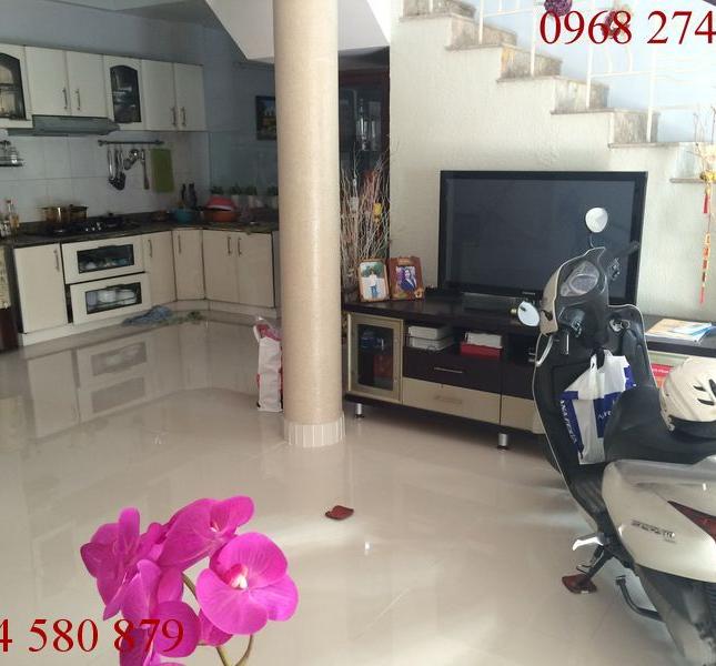 Cho thuê villa - biệt thự đường số 4 Thảo Điền Quận 2 giá 20 triệu/tháng