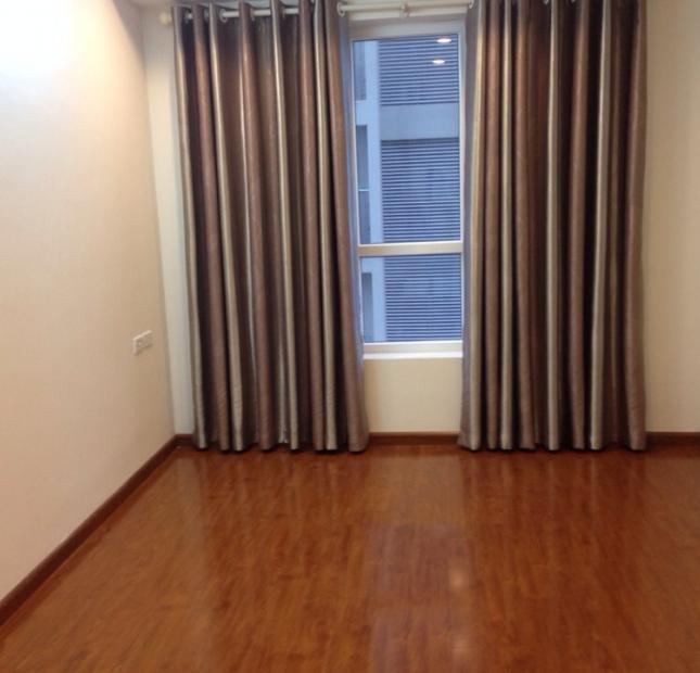 Gấp, căn hộ cao cấp N04 Udic Complex 119m2, 3 phòng ngủ đồ cơ bản giá chỉ 14 triệu/tháng