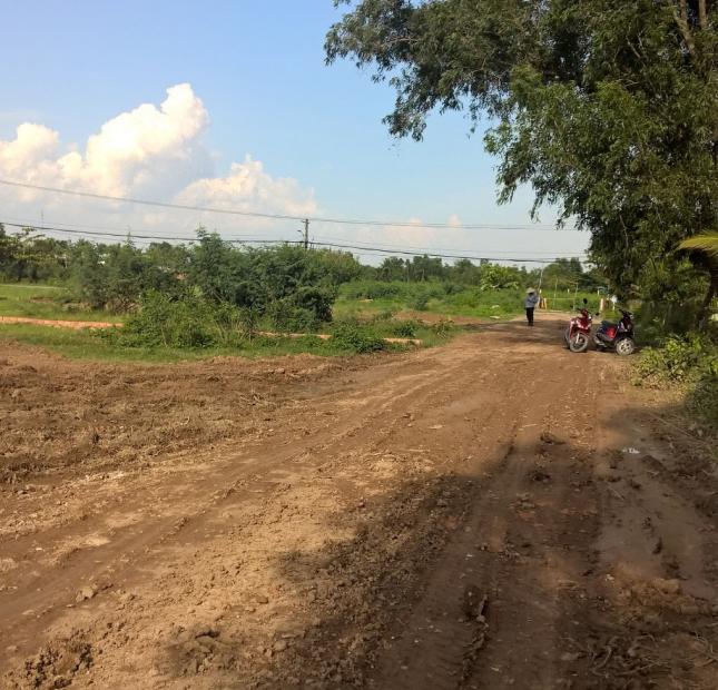 Chính chủ cần bán 55m2 đất thổ cư đã có sổ riêng, giá 260tr(50%), tại Long Phước Q9