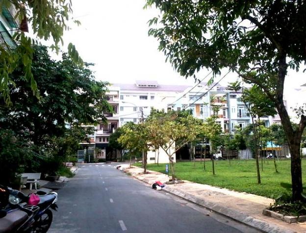 Bán nhà Đường 20, ngay vòng xoay Phạm Văn Đồng, sổ hồng, giá tốt, 0965527339 Ms. Thanh