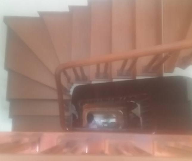 Cần bán gấp nhà trong ngõ 19 Trần Quang Diệu, diện tích 47m2, nhà 5 tầng, mặt tiền 4,6m