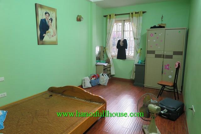Cho thuê nhà 6 phòng ngủ quận Hoàn Kiếm, Hà Nội - 0983739032